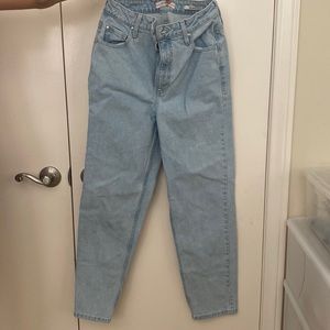 Mom Jeans, Guess, Size 27